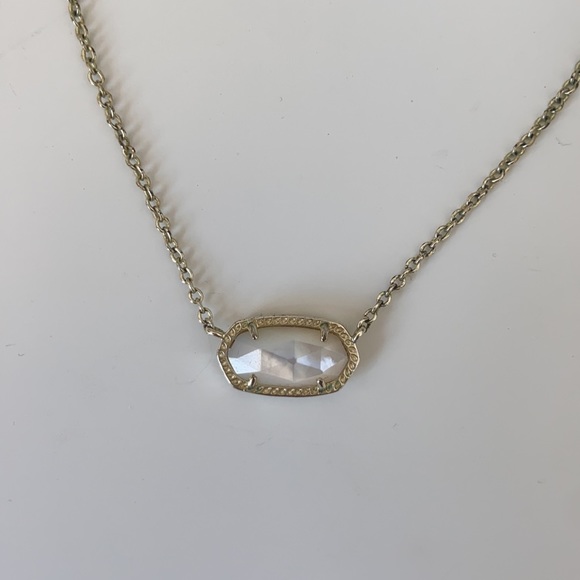 Kendra Scott necklace - Picture 2 of 2